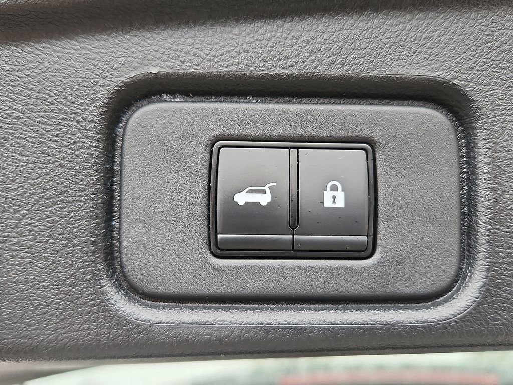 Certified 2023 Nissan Pathfinder Platinum w/ Cargo Package image 32