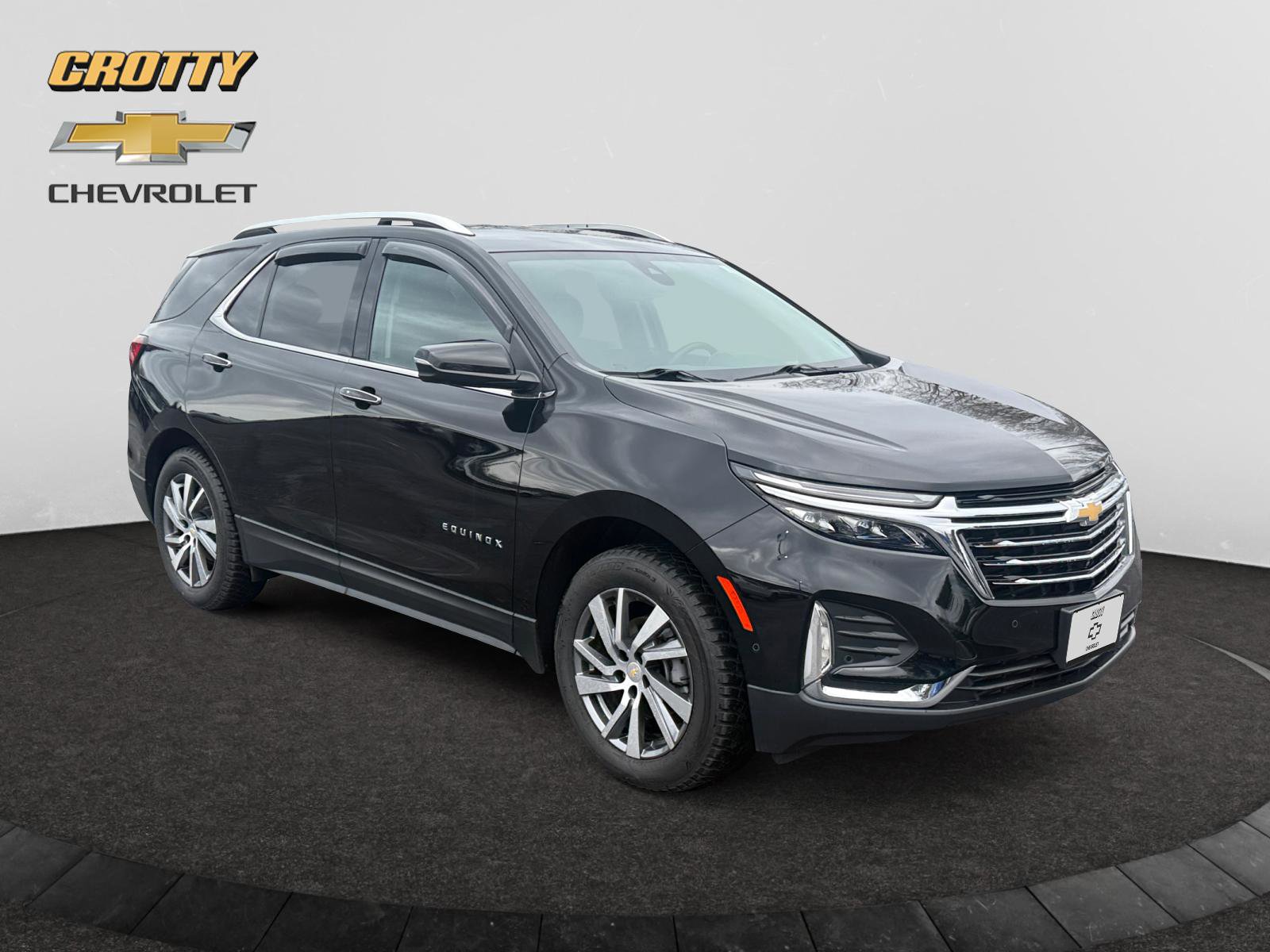 Used 2022 Chevrolet Equinox Premier AWD/4WD image 7