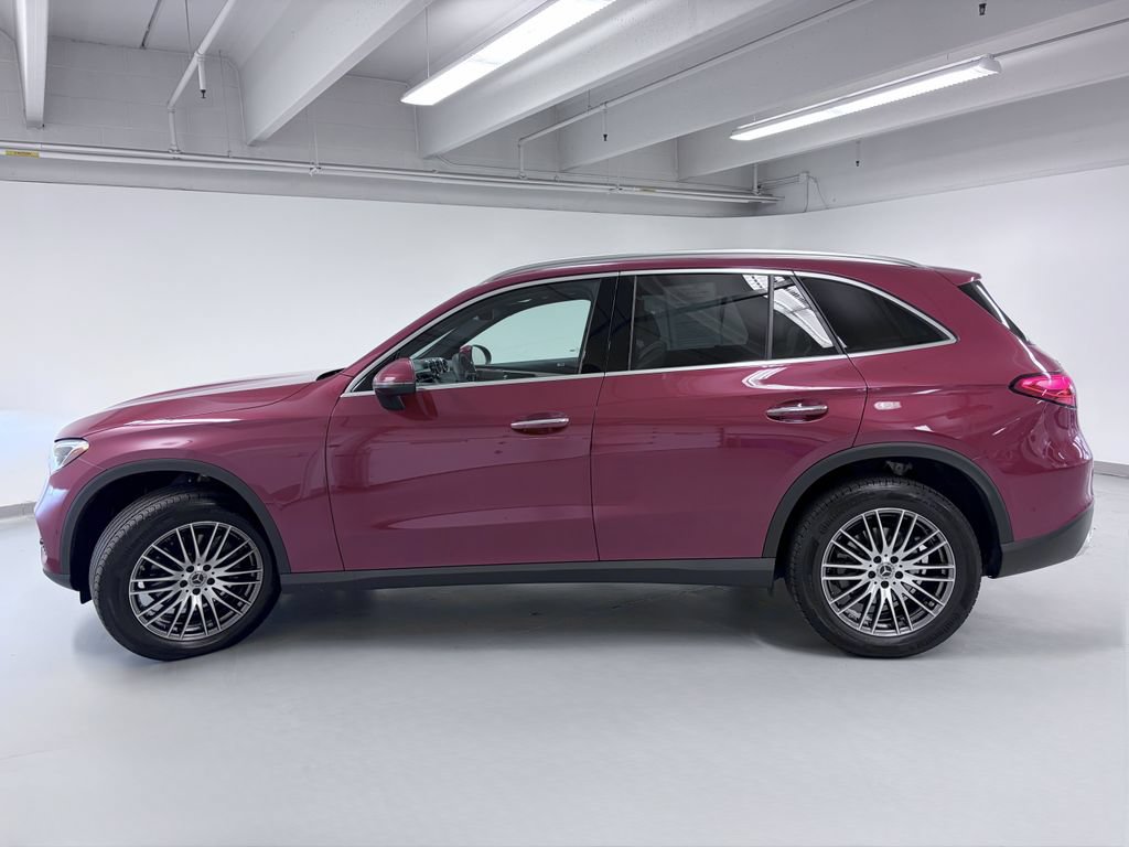 Certified 2025 Mercedes-Benz GLC 300 4MATIC image 5