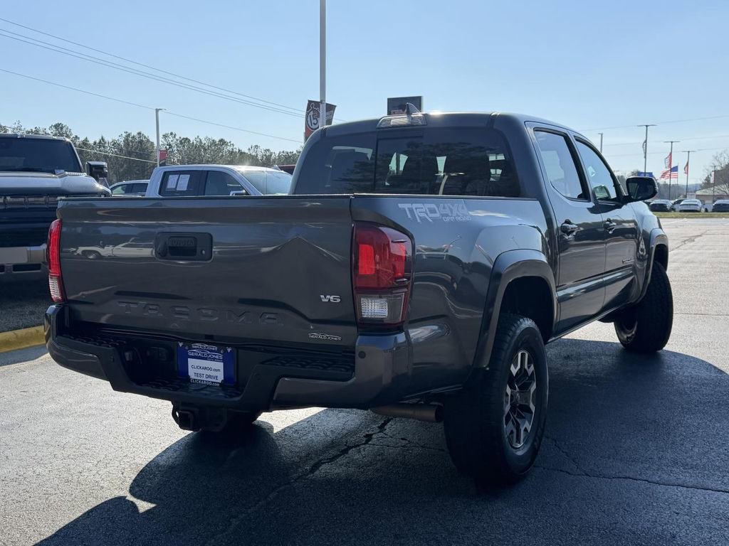 Used 2019 Toyota Tacoma TRD Off-Road w/ Technology Package image 6