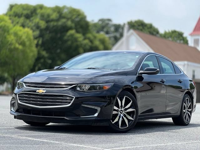 Used 2017 Chevrolet Malibu LT w/ Leather Package FWD image 1