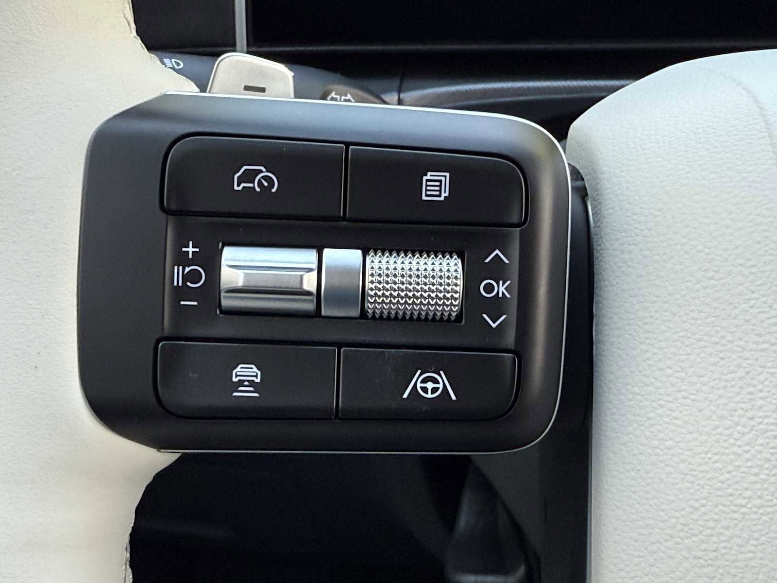 New 2026 Hyundai Santa Fe SE image 20