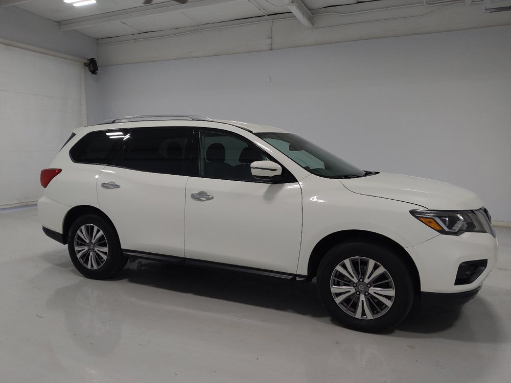 Used 2020 Nissan Pathfinder SV AWD/4WD image 11