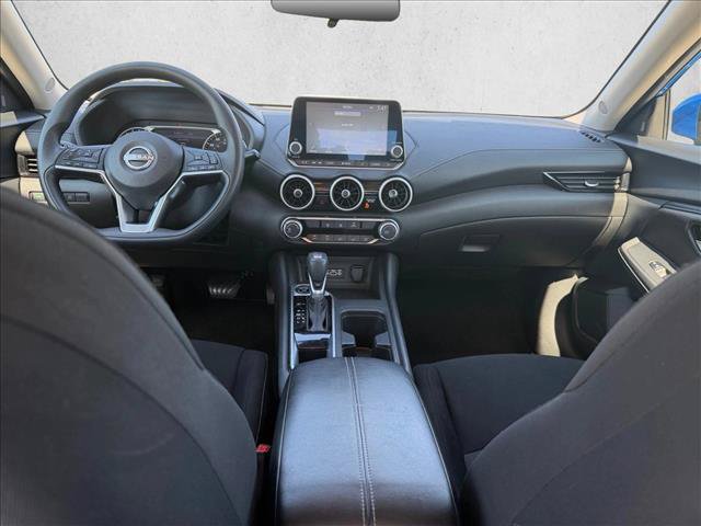 Used 2025 Nissan Sentra SV FWD image 19