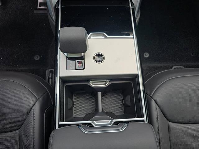 New 2025 Land Rover Range Rover SE image 24