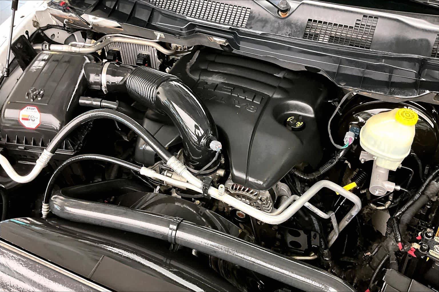 Used 2015 RAM 1500 Classic SLT RWD image 28