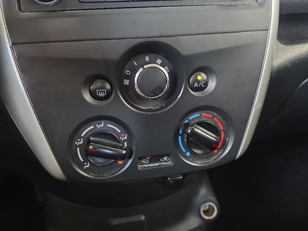 Used 2017 Nissan Versa Note S Plus FWD image 22