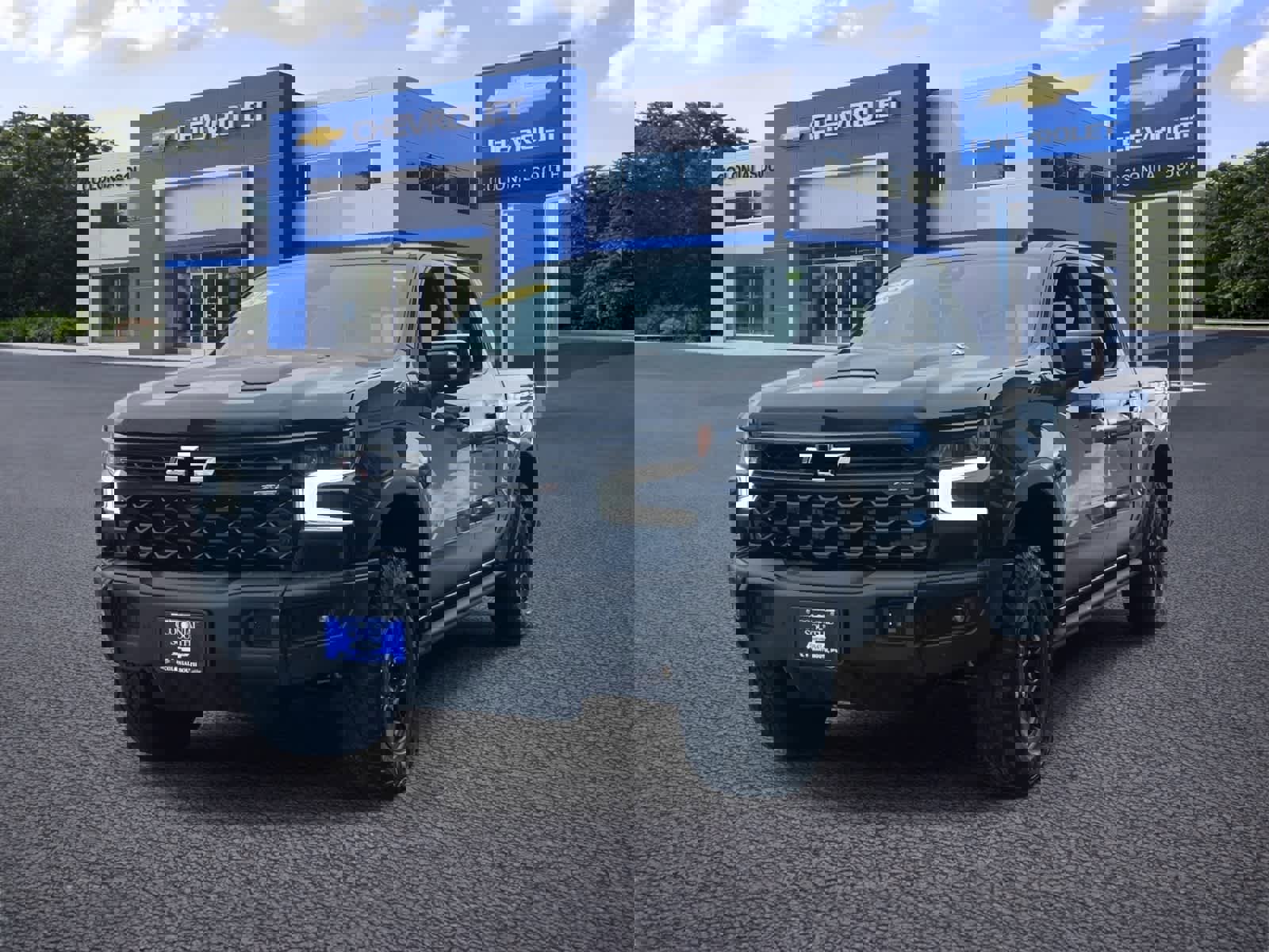 Used 2024 Chevrolet Silverado 1500 ZR2 w/ ZR2 Bison Edition image 2