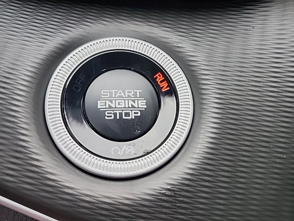 New 2025 Jeep Grand Cherokee L Altitude image 31