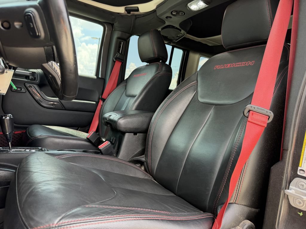 Used 2018 Jeep Wrangler Unlimited Rubicon AWD/4WD image 10
