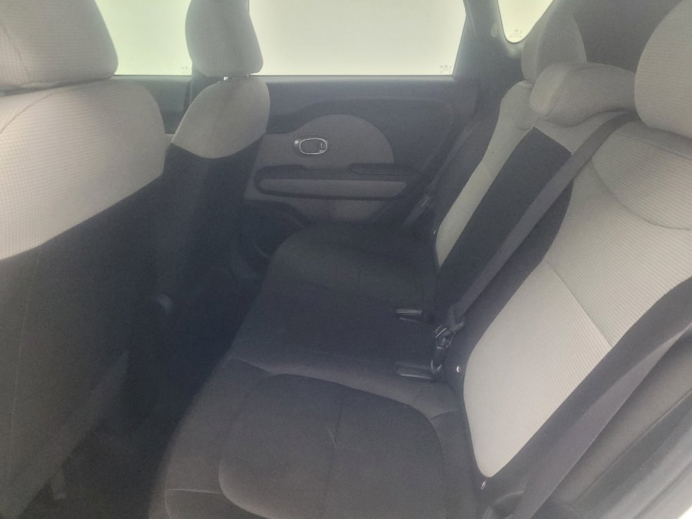 Used 2016 Kia Soul image 18