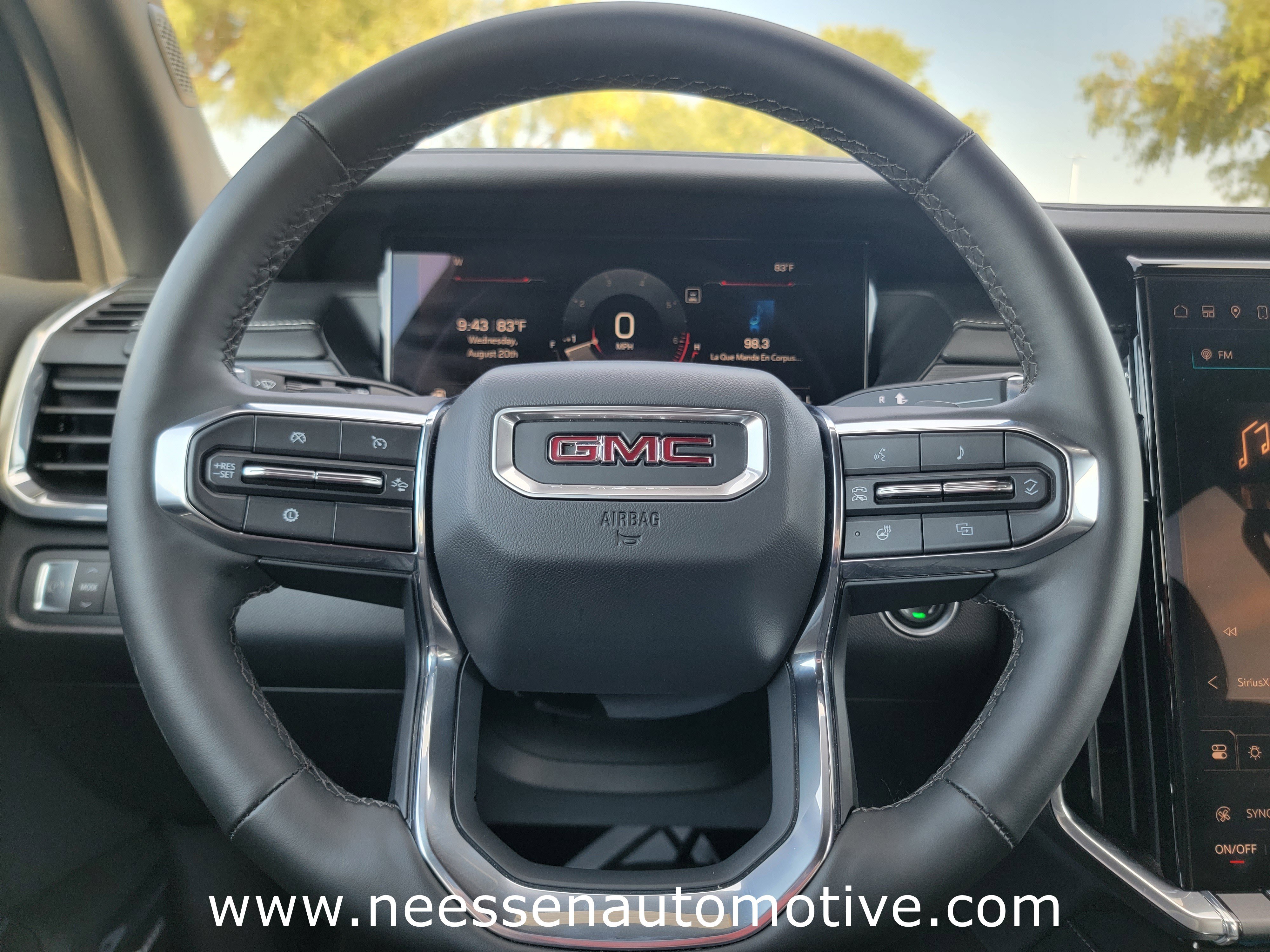 Used 2025 GMC Acadia Elevation image 19