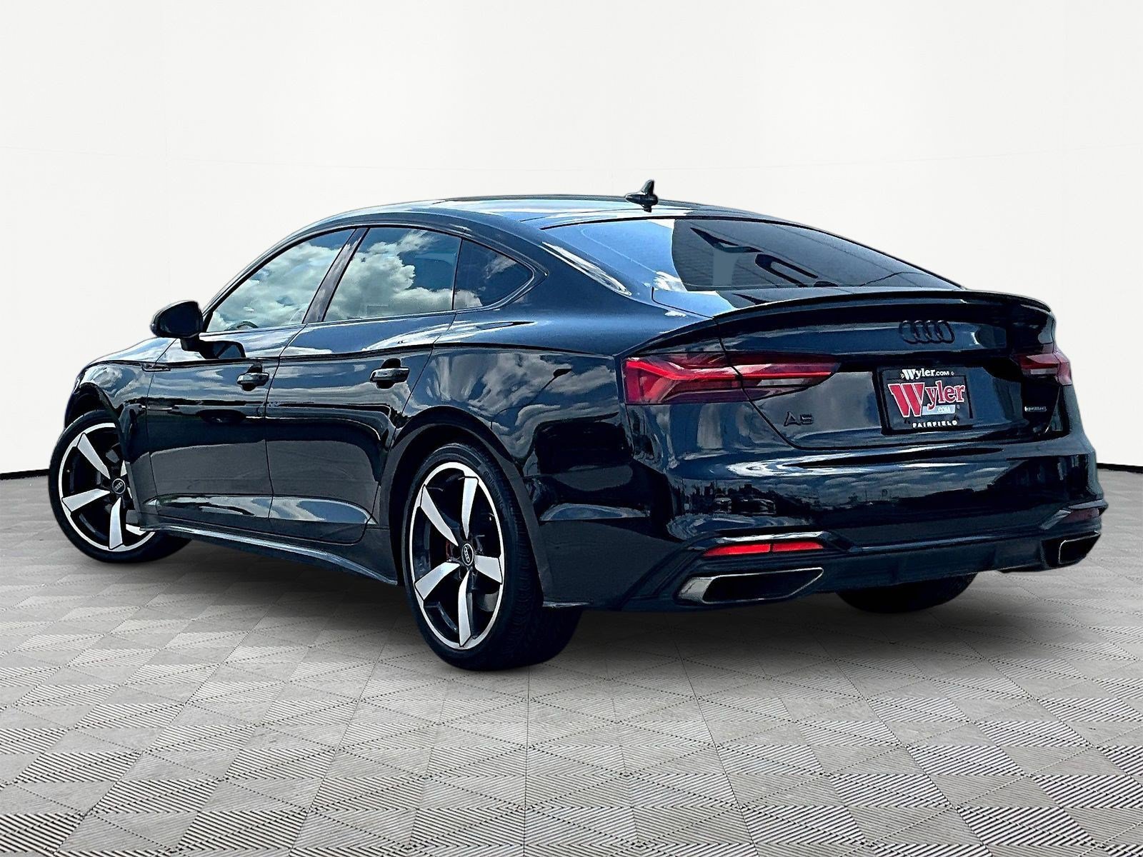 Used 2023 Audi A5 2.0T Premium Plus w/ Premium Plus AWD/4WD image 4