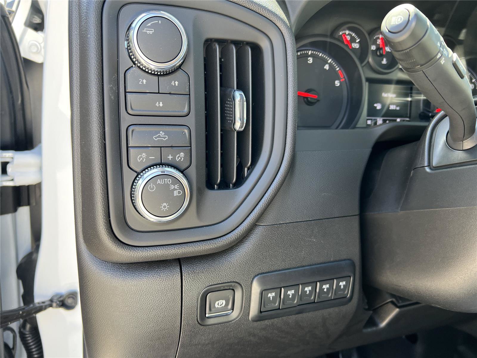 New 2026 GMC Sierra 3500 Pro w/ Convenience Package AWD/4WD image 28