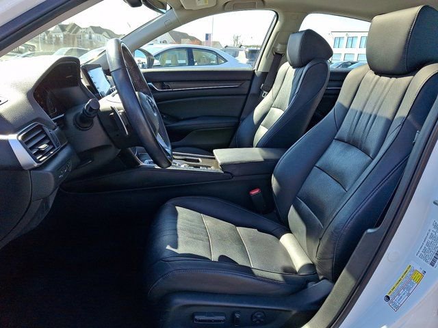Used 2019 Honda Accord Touring image 17
