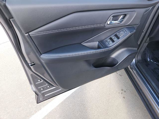 Certified 2024 Nissan Rogue SL image 29