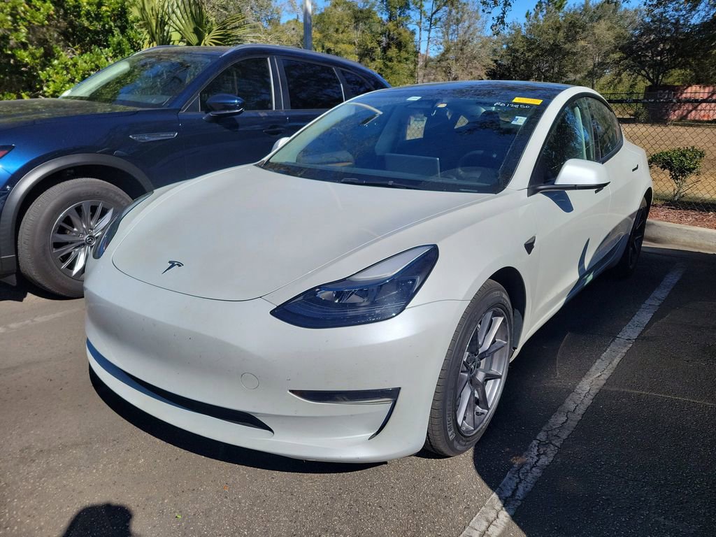 Used 2023 Tesla Model 3 Standard Range image 12