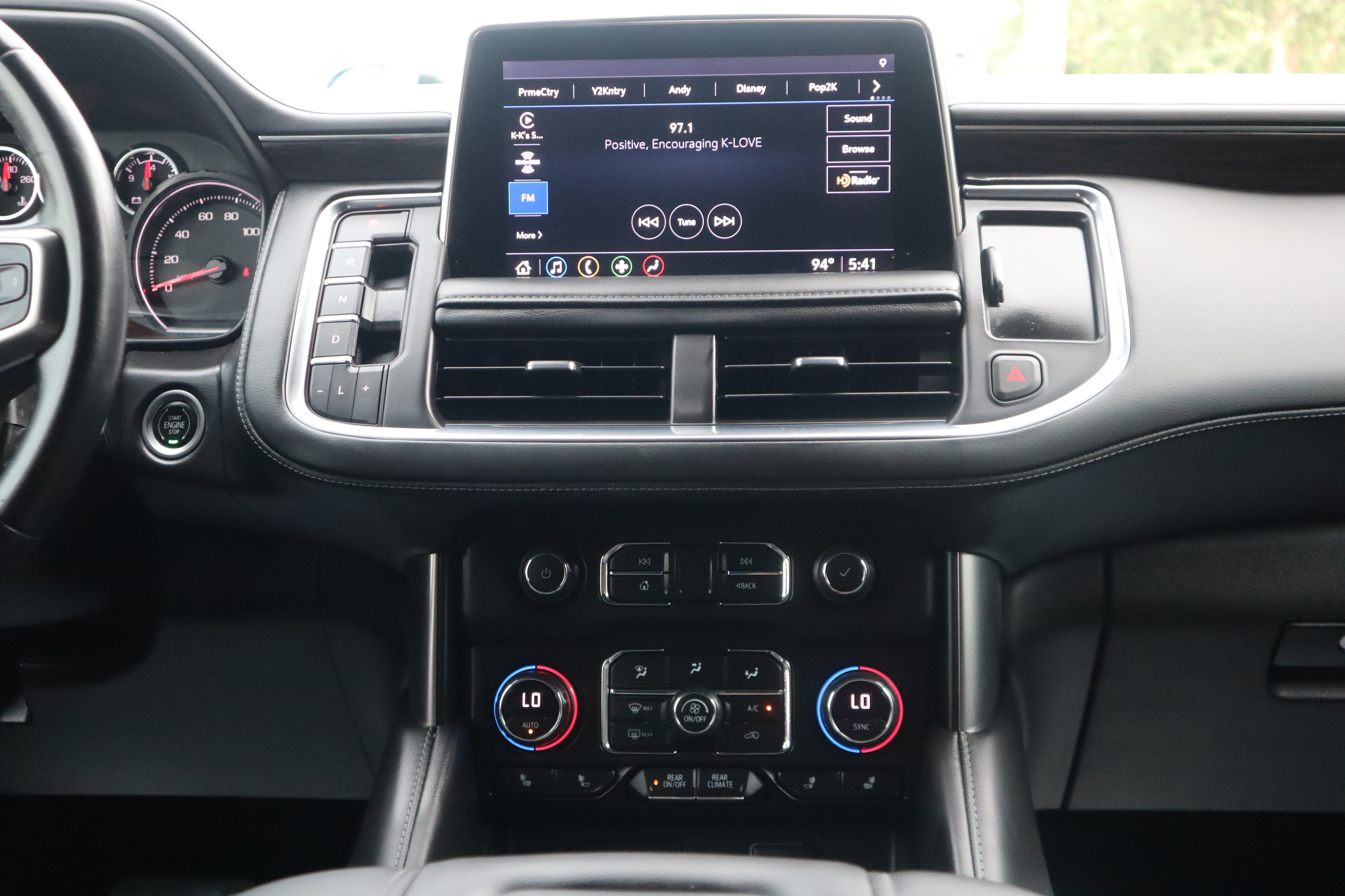 Used 2021 Chevrolet Tahoe Z71 AWD/4WD image 12