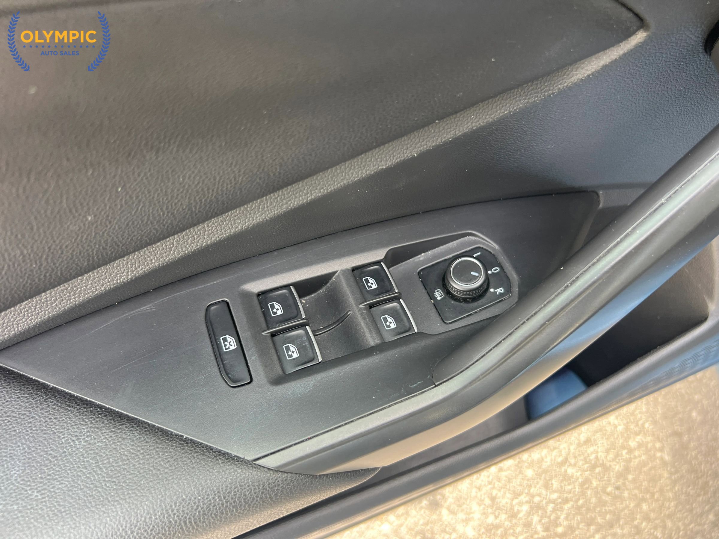 Used 2021 Volkswagen Jetta SE image 35