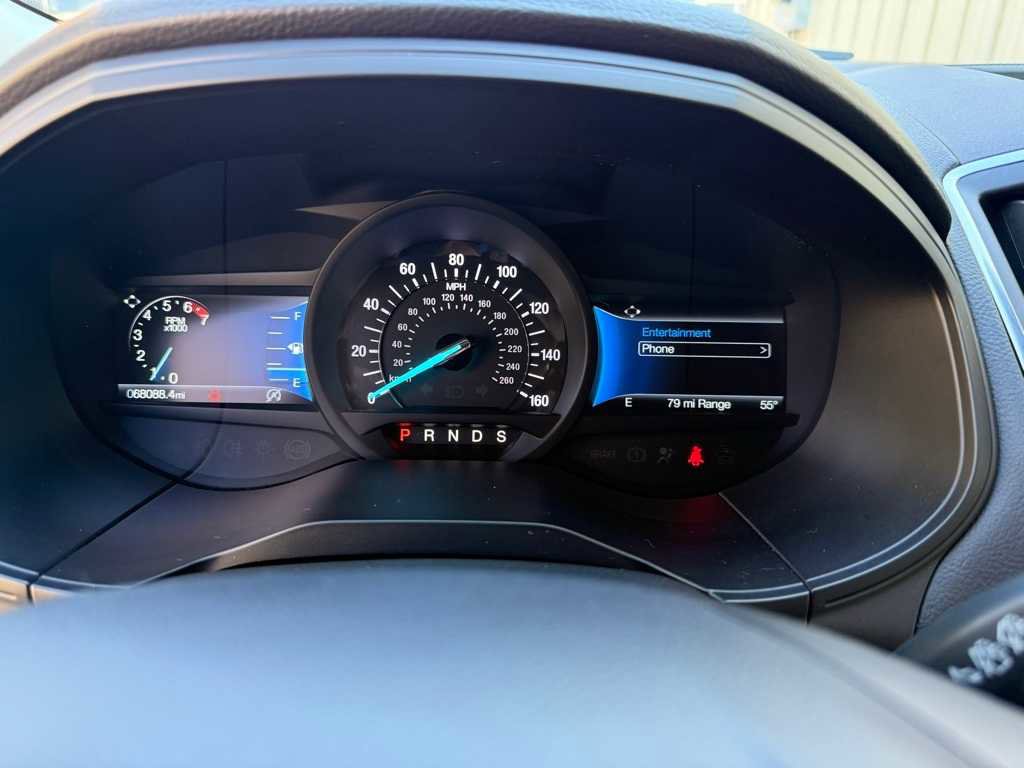 Used 2024 Ford Edge Titanium image 3