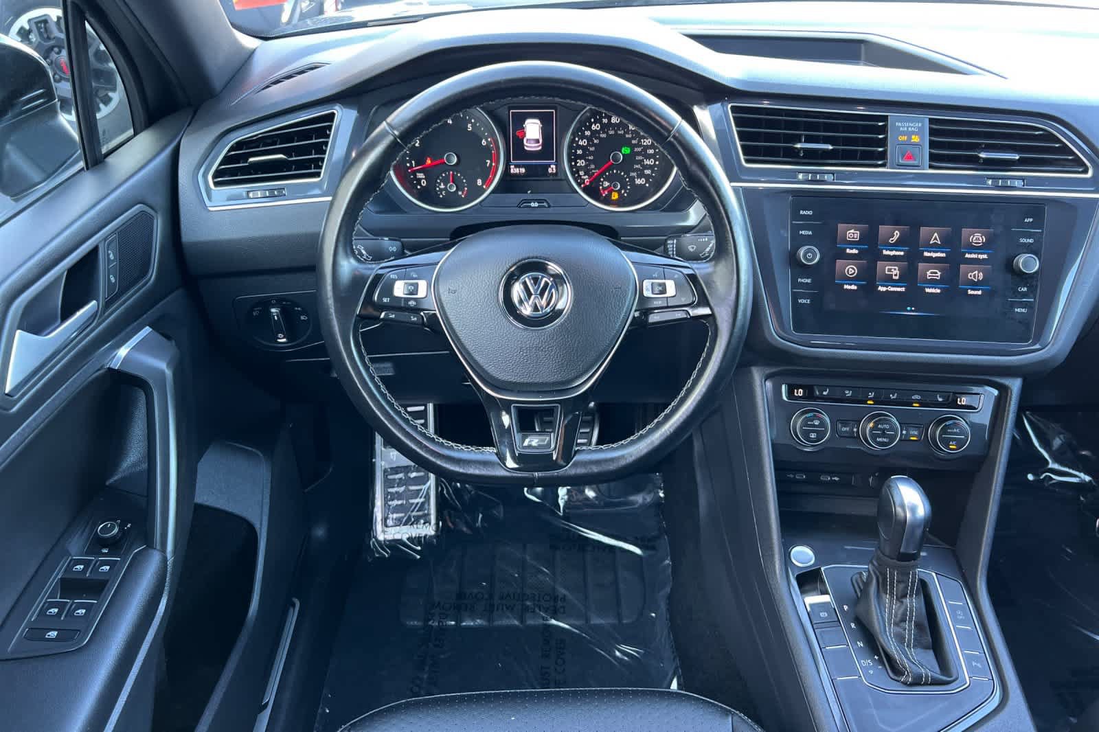 Used 2021 Volkswagen Tiguan SE R-Line FWD image 15