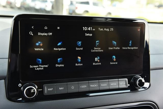 Used 2022 Hyundai Kona Limited FWD image 13