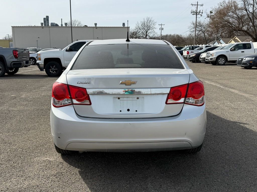 Used 2012 Chevrolet Cruze LS w/ Connectivity Package image 6