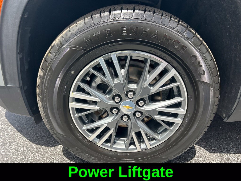Used 2024 Chevrolet Traverse LT AWD/4WD image 19