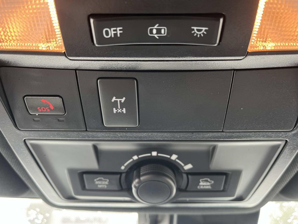 Used 2023 Toyota Tacoma TRD Off-Road AWD/4WD image 17