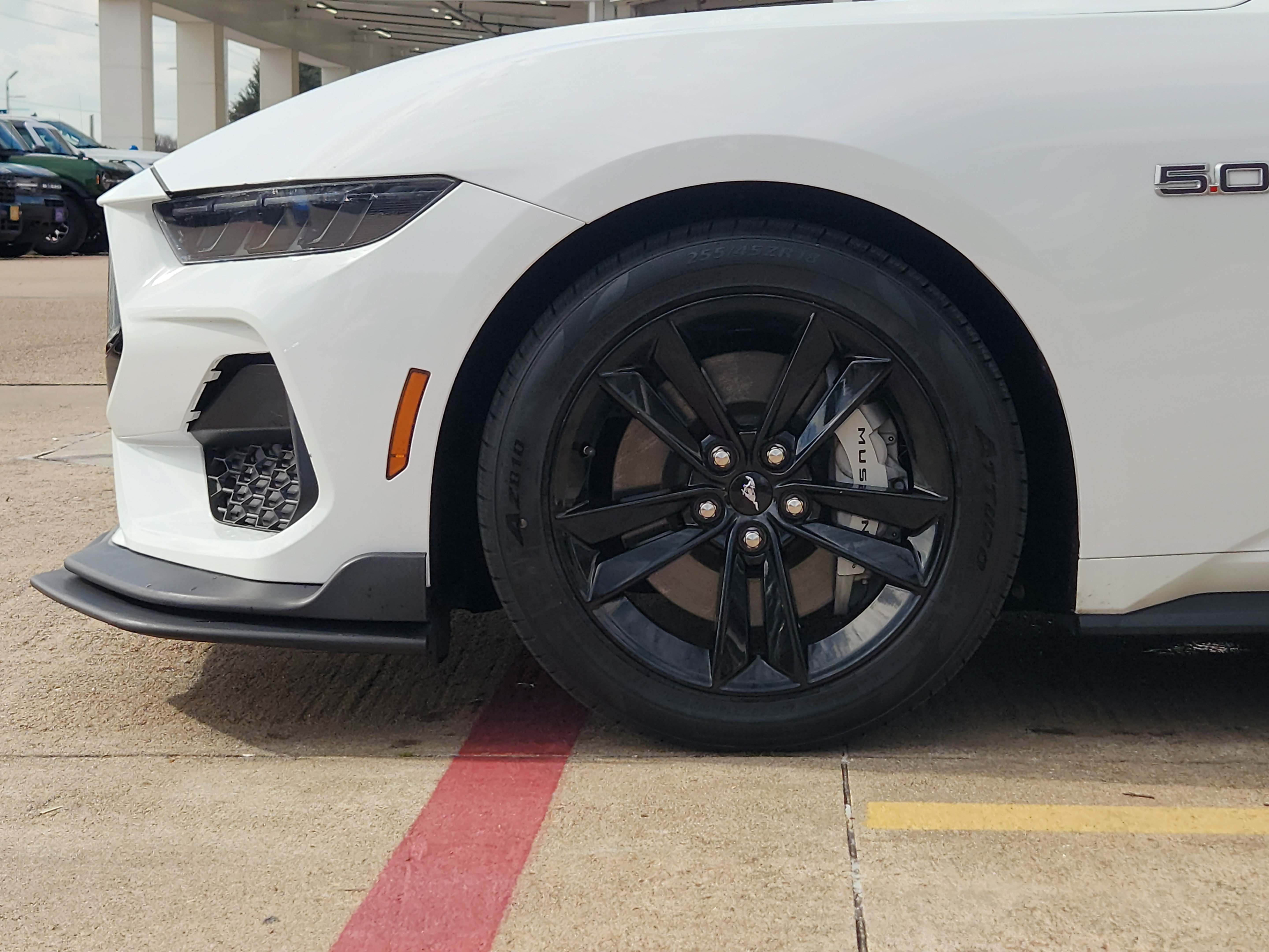 Used 2025 Ford Mustang GT RWD image 5