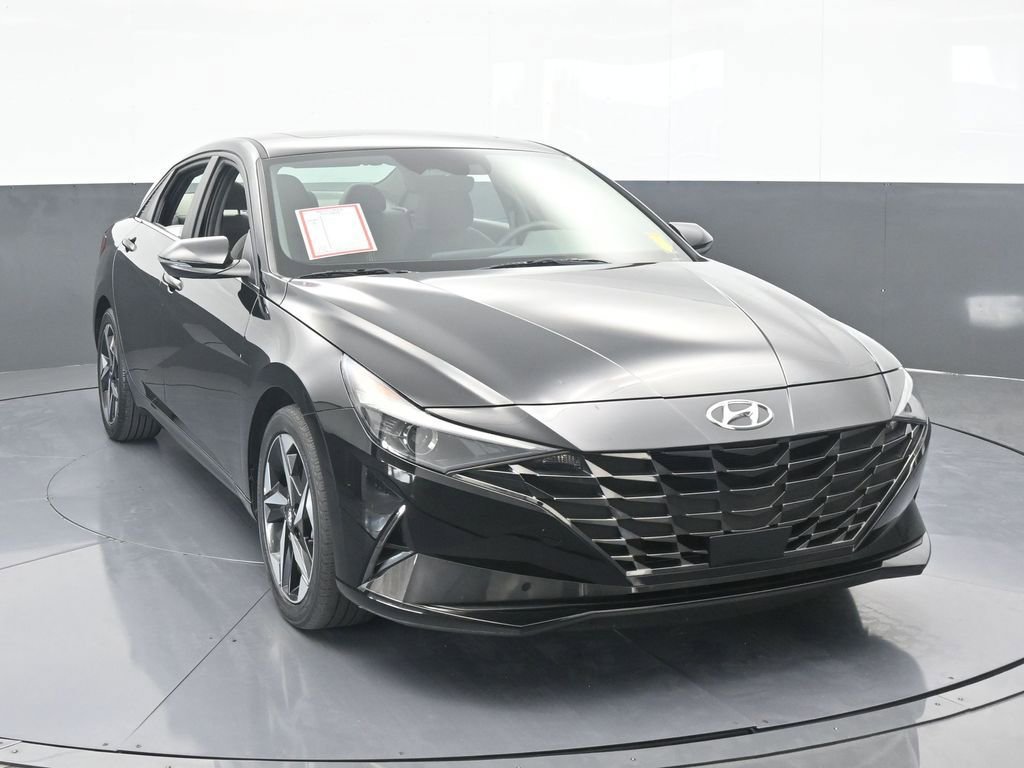 Used 2022 Hyundai Elantra SEL w/ Convenience + Premium Package image 9