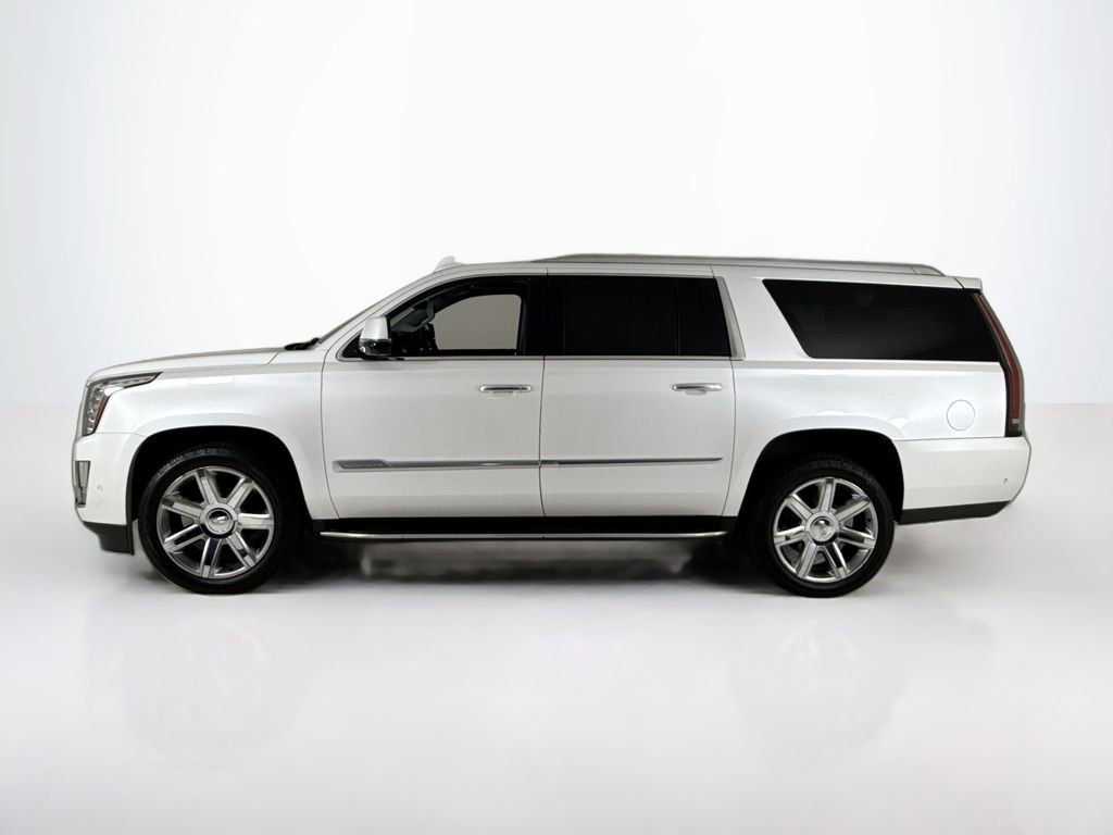 Used 2019 Cadillac Escalade ESV Luxury image 2