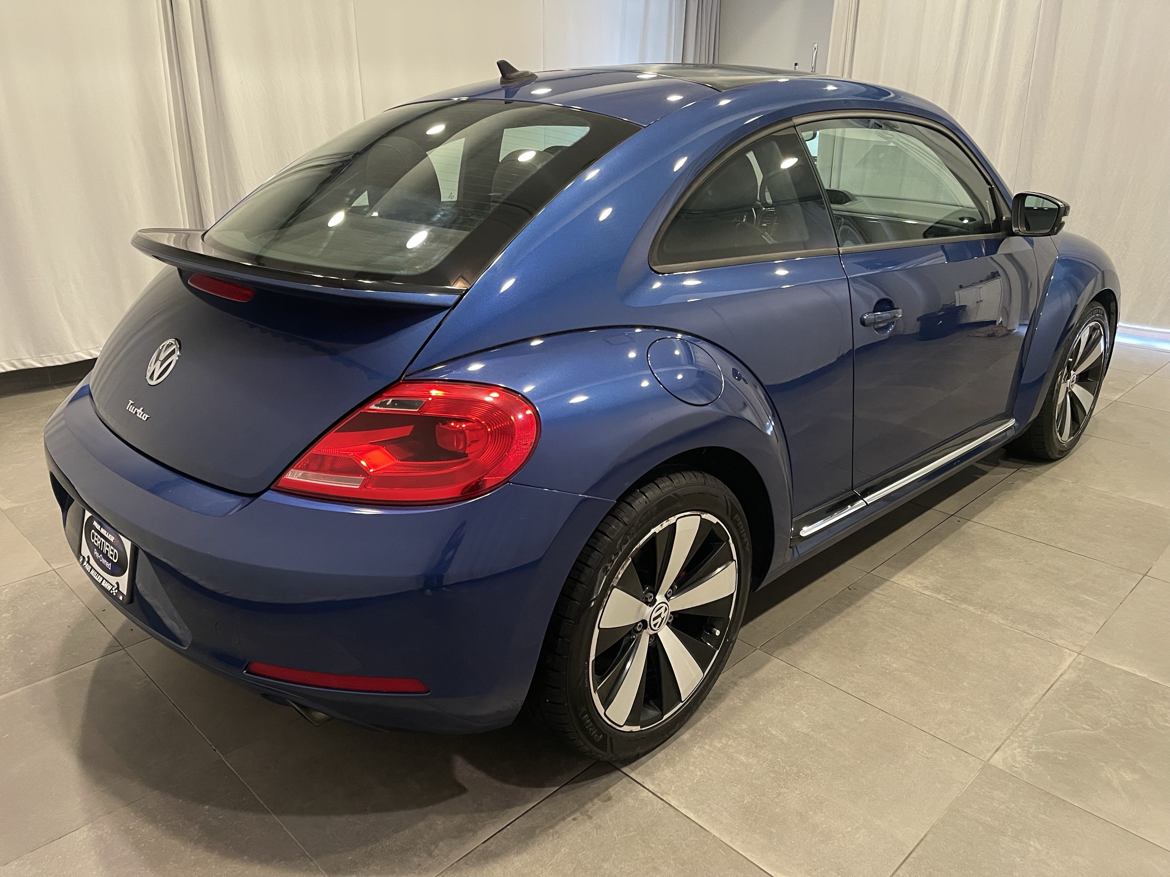 Used 2013 Volkswagen Beetle 2.0T FWD image 6