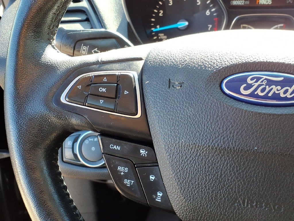 Used 2019 Ford Escape Titanium AWD/4WD image 21