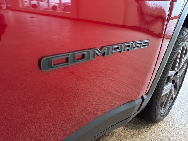 New 2026 Jeep Compass Latitude AWD/4WD image 13