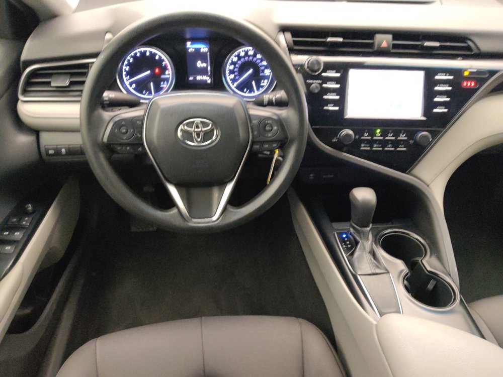 Used 2019 Toyota Camry LE image 22