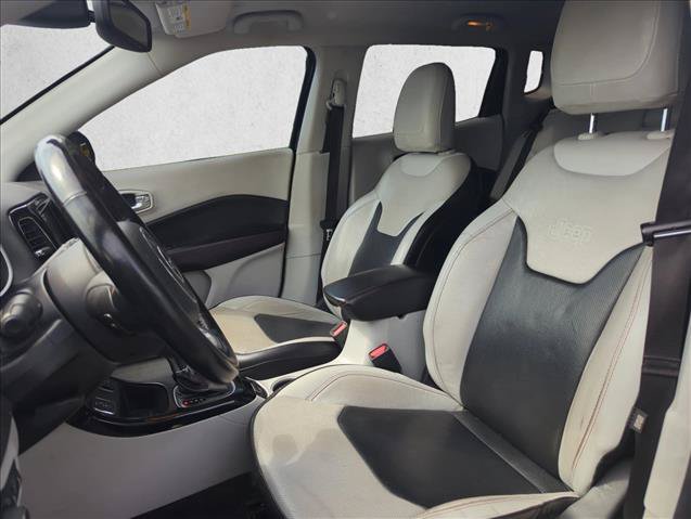 Used 2021 Jeep Compass Limited w/ Elite Exterior Group FWD image 21