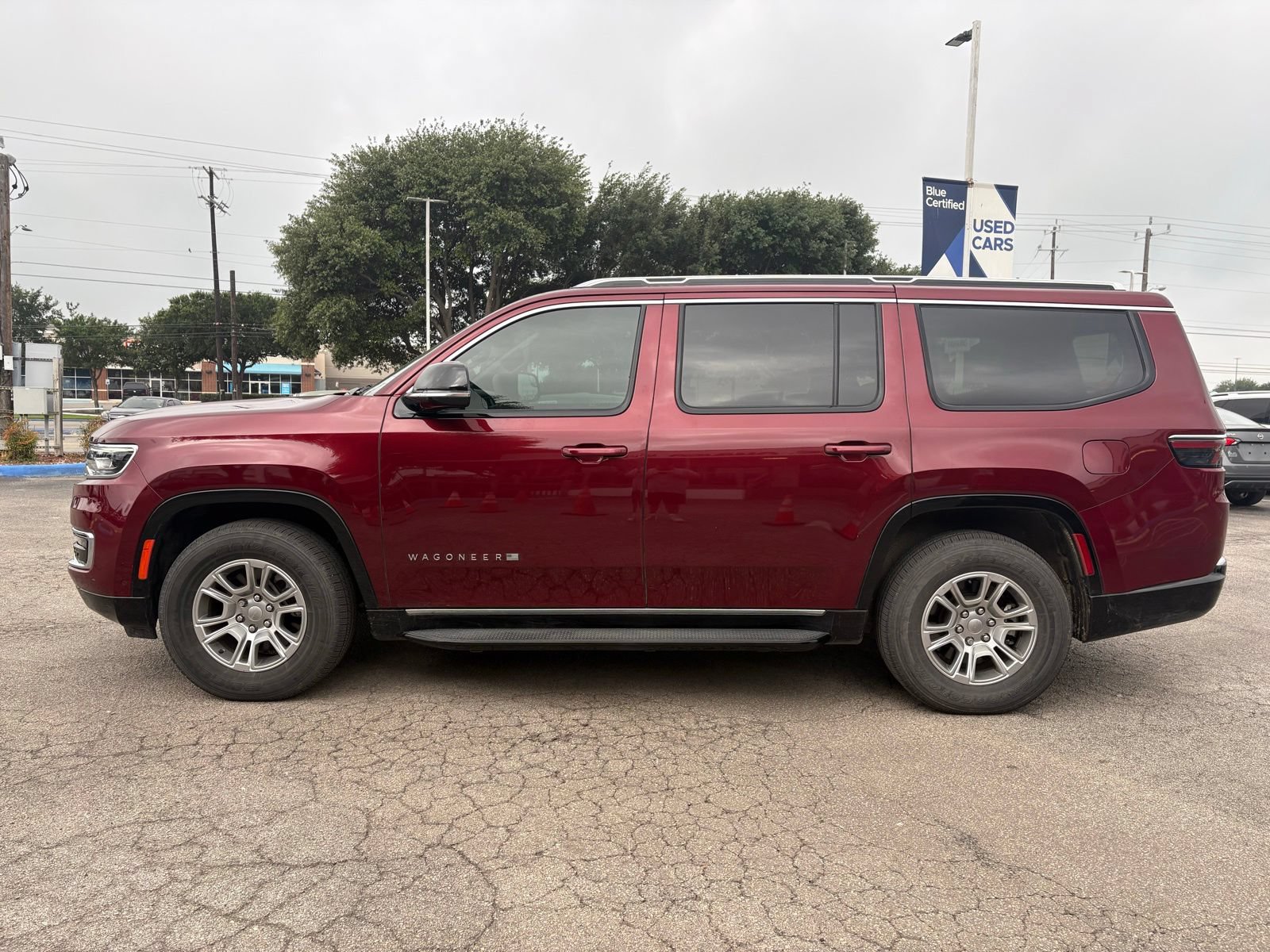 Used 2024 Jeep Wagoneer 2WD image 6