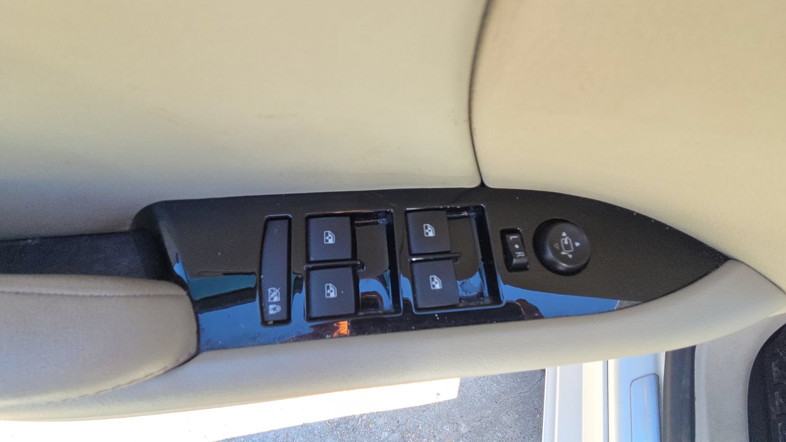 Used 2016 Cadillac XTS Luxury FWD image 27