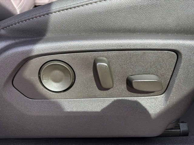 Used 2024 GMC Sierra 1500 SLT image 26