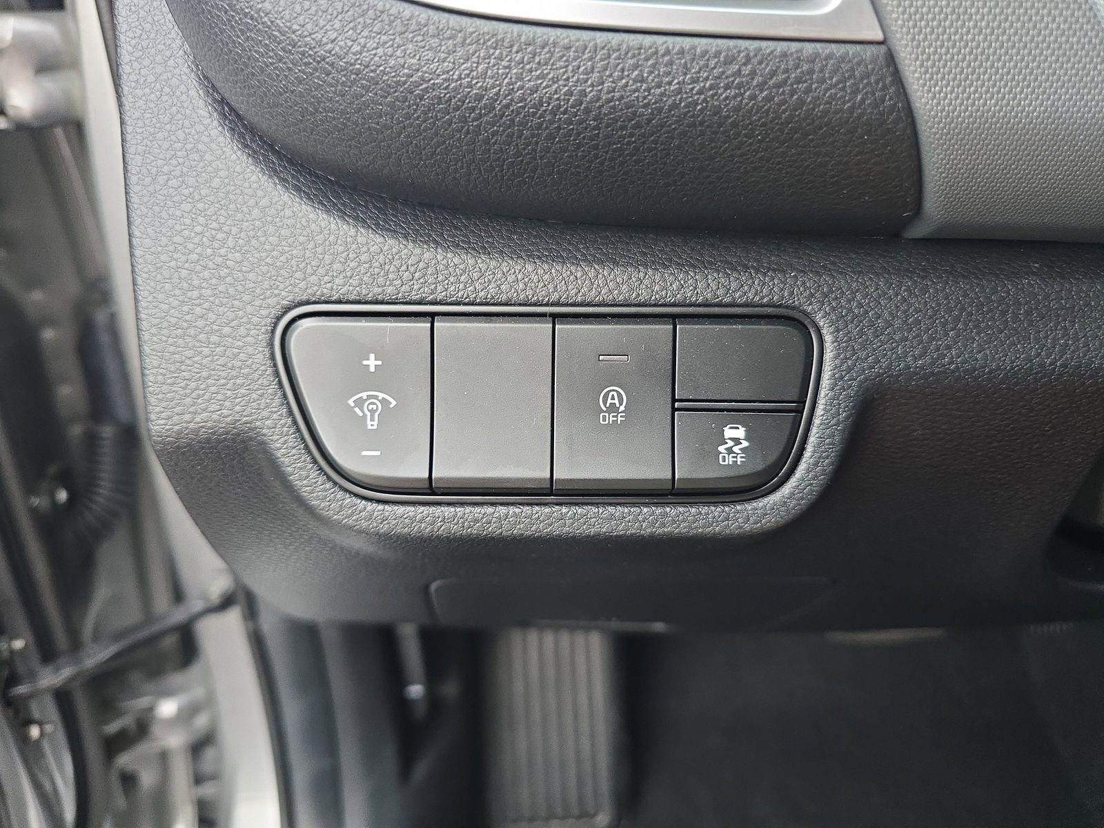 Used 2025 Kia Seltos LX AWD/4WD image 19