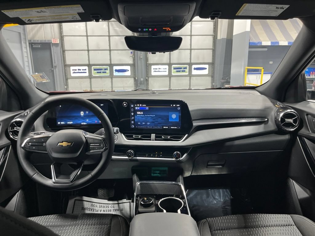 Used 2026 Chevrolet Equinox LT w/ Safety and Technology Package AWD/4WD image 33