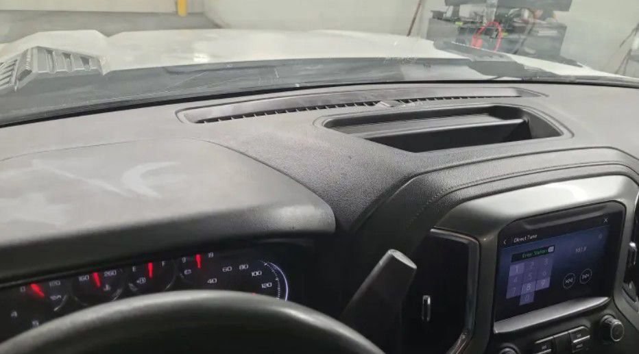 Used 2021 Chevrolet Silverado 2500 LT w/ Z71 Off-Road Package AWD/4WD image 2