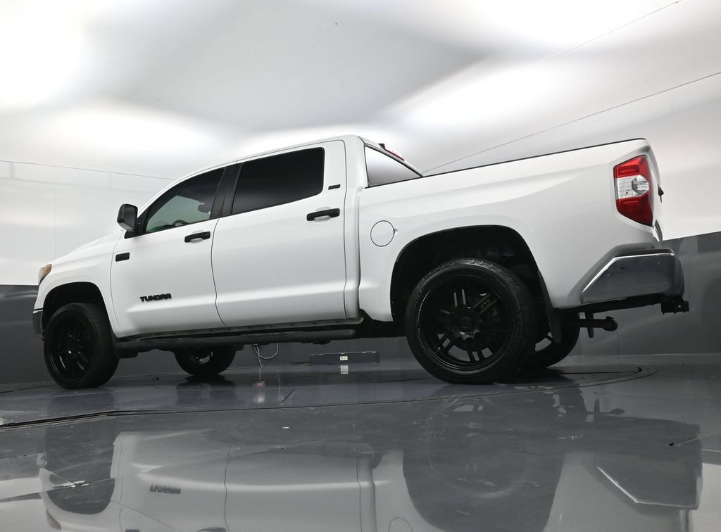 Used 2020 Toyota Tundra SR5 w/ SR5 Leather Package RWD image 22