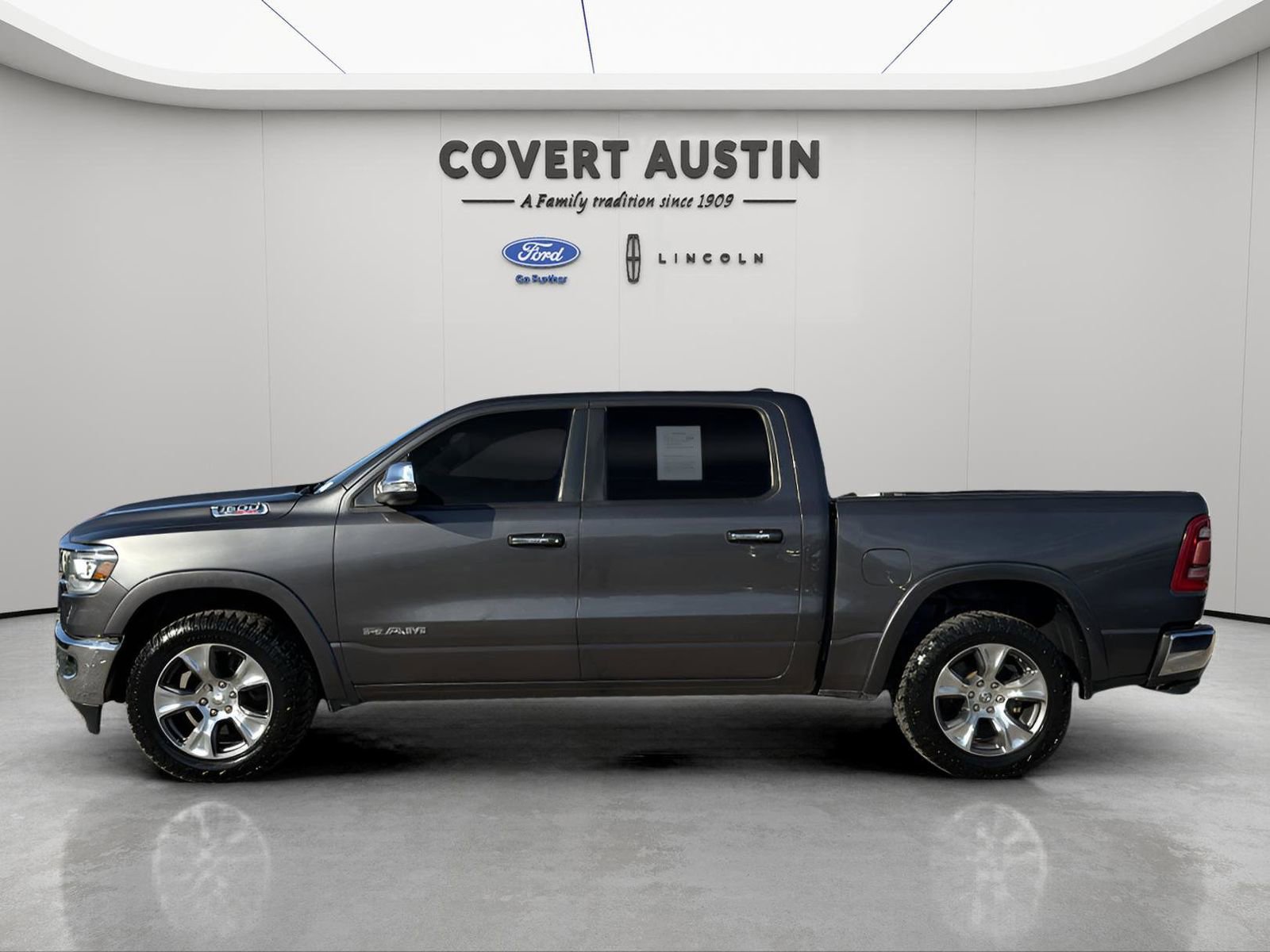 Used 2020 RAM 1500 Laramie image 2