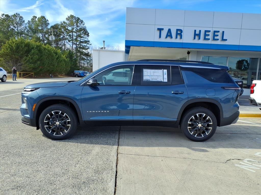 New 2026 Chevrolet Traverse LT w/ Sun and Wheel Package image 2