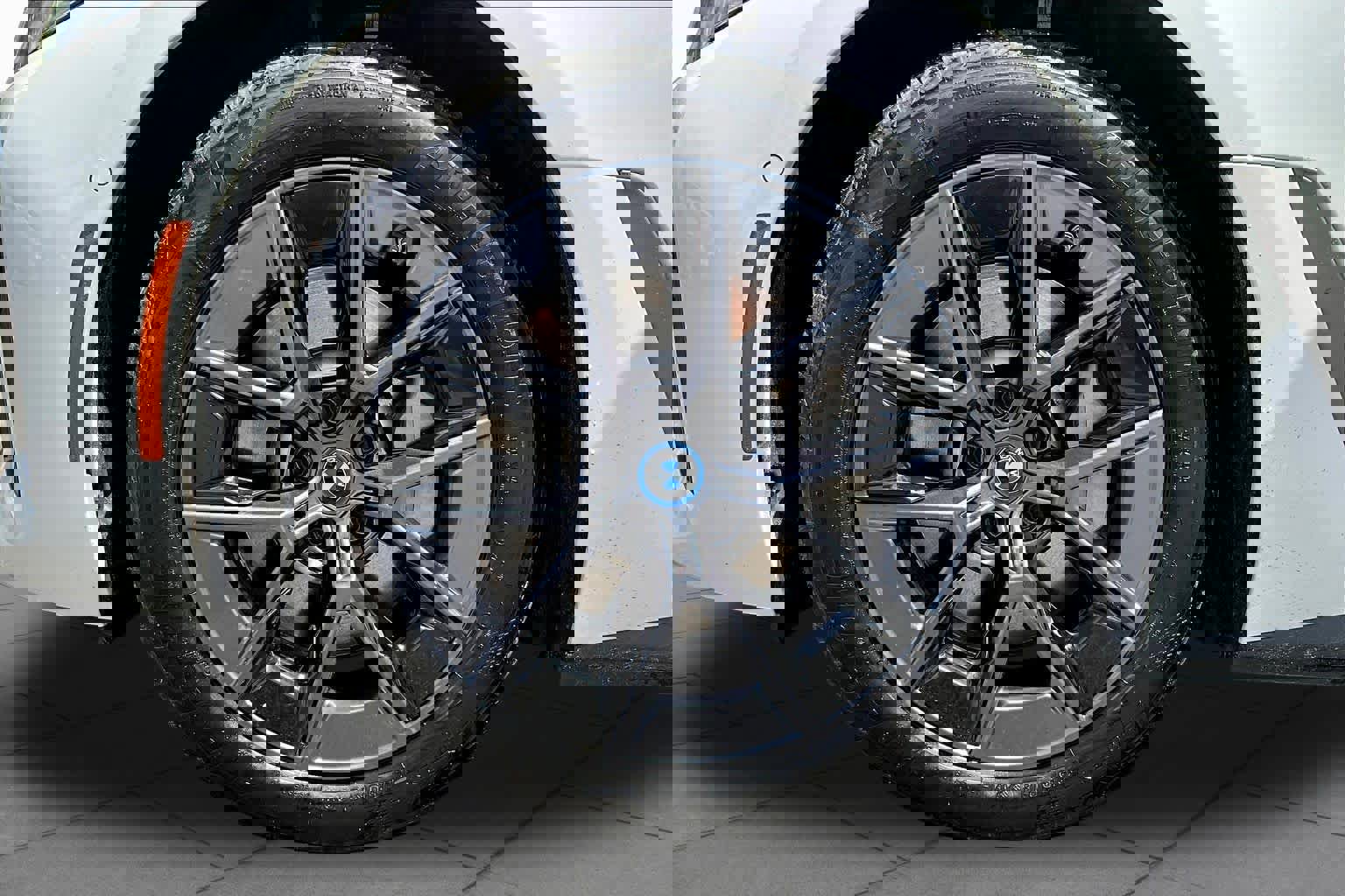 Used 2023 BMW i4 eDrive35 w/ Premium Package image 10