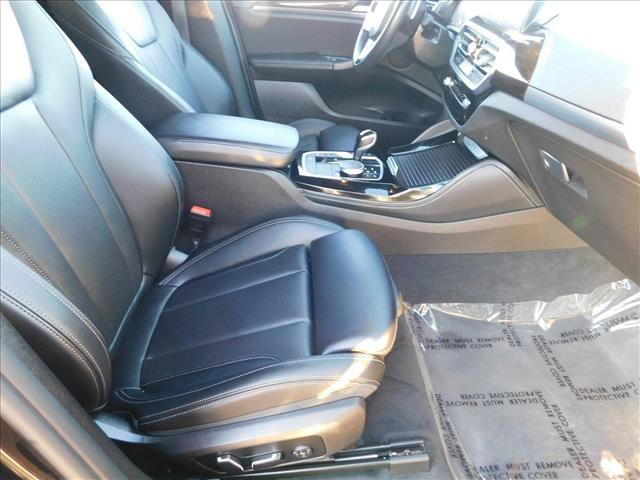 Used 2024 BMW X4 xDrive30i AWD/4WD image 29