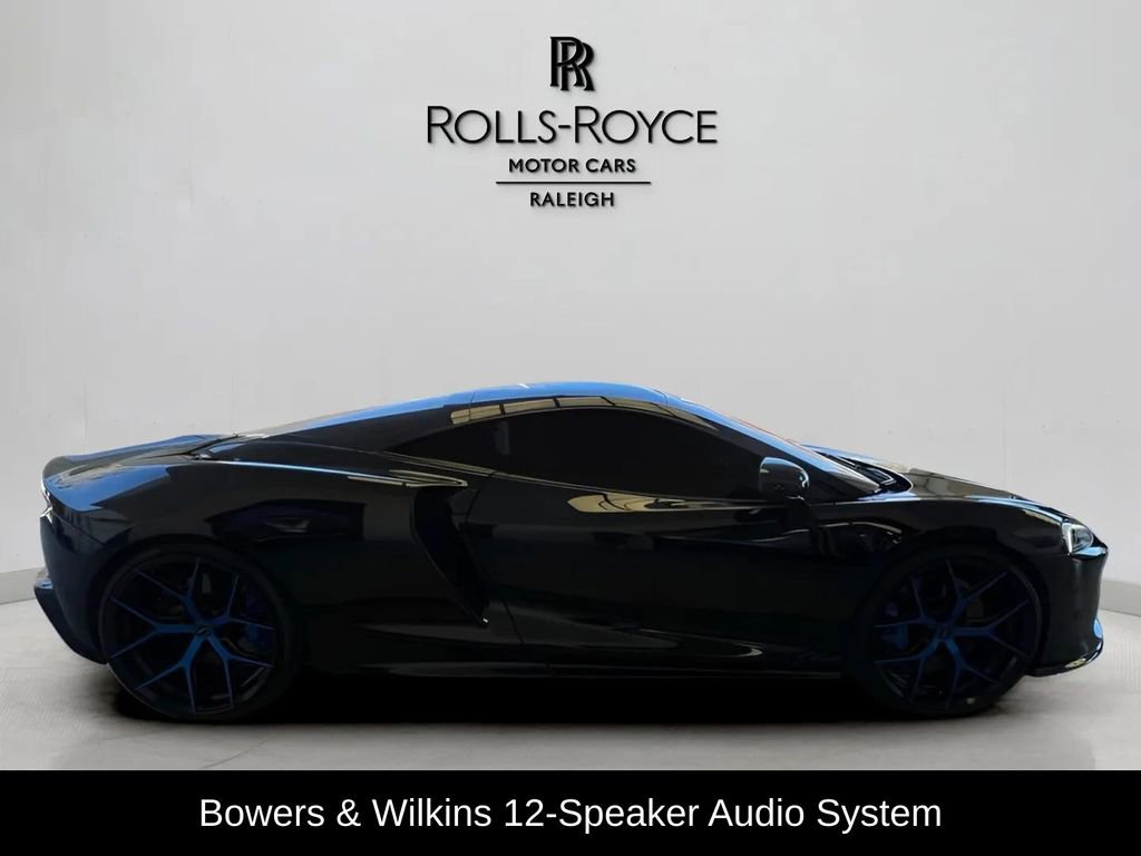 Used 2022 McLaren GT RWD image 4