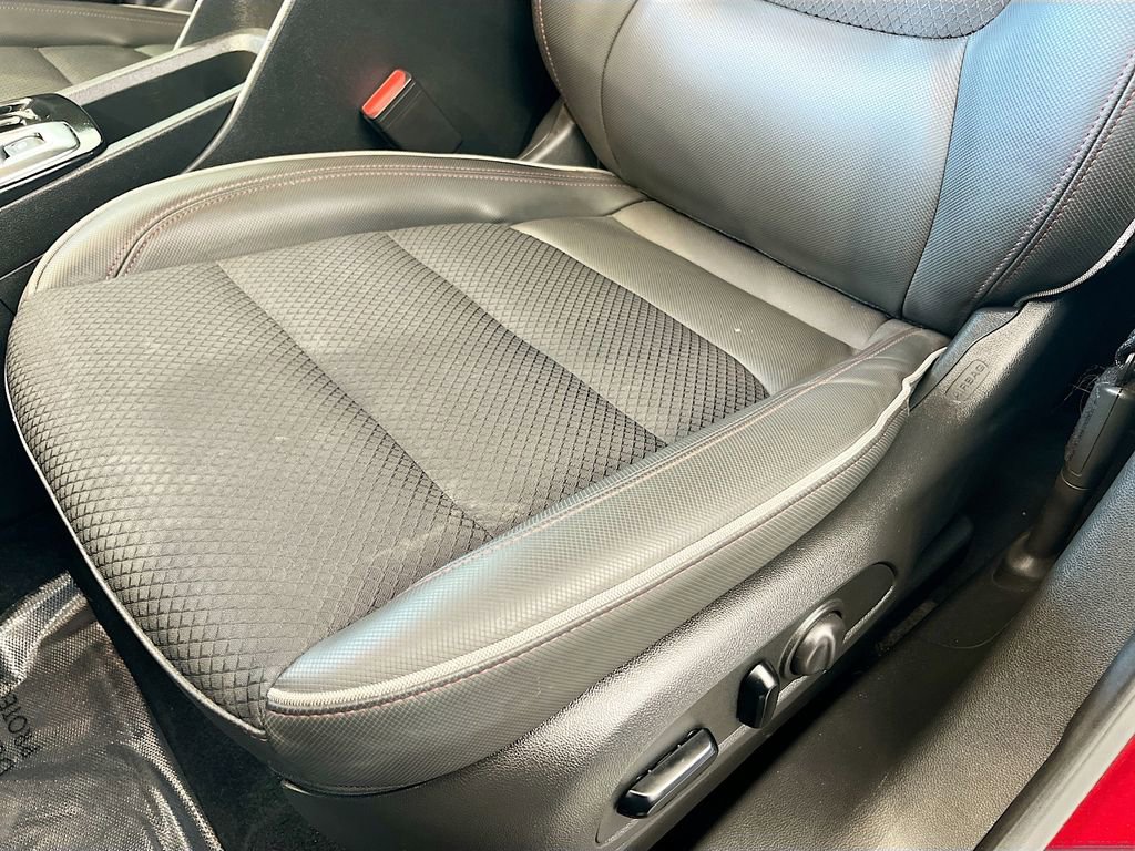 Used 2023 Chevrolet TrailBlazer RS w/ Convenience Package FWD image 18